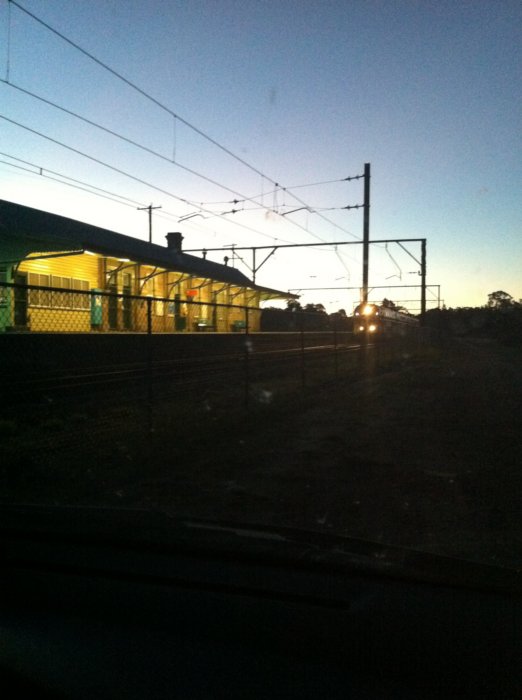 The view looking west as a Sydney-bound inter-urban service passes through the station.