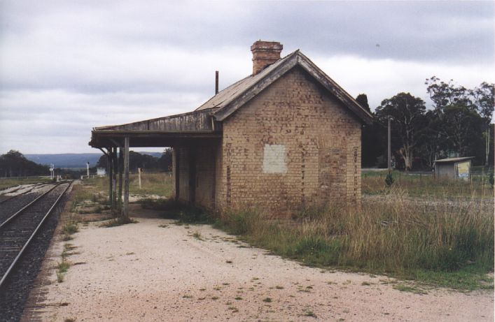 
The platform looking south towards Wallerawang.
