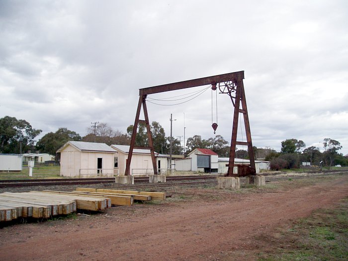 A close-up of the gantry crane at the up end of the yard.