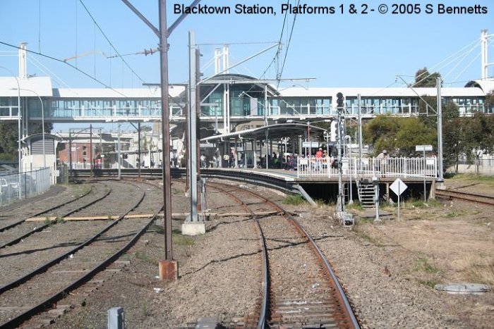 The view approaching platform 1 on a Sydney bound service.