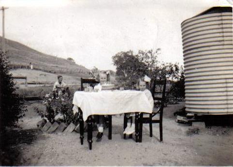 An old scene at the former gatehouse at Braefield.