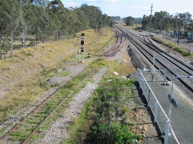 
A closer view of the down refuge loop (foreground) which becomes the
Ayrfield Colliery branch in the distance.
