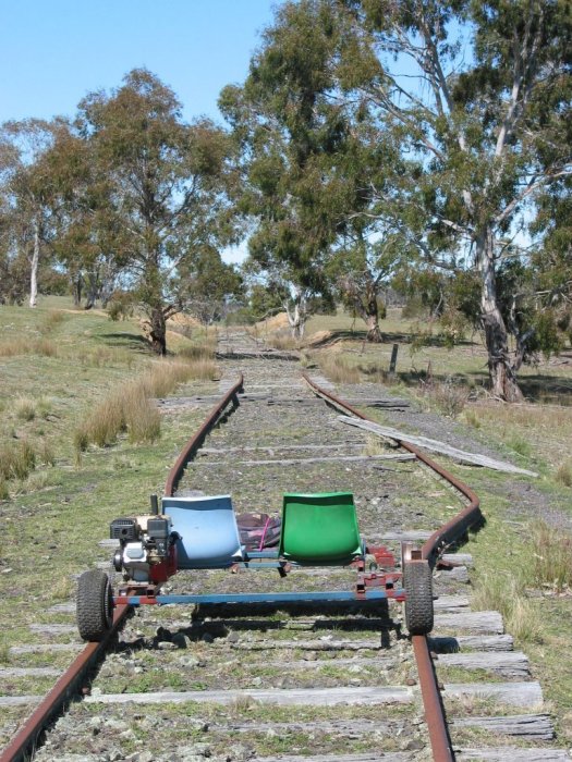 The track condition in the vicinity is in poor condition.