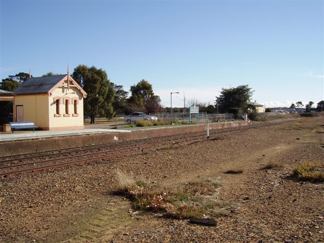 The northern end of the platform.