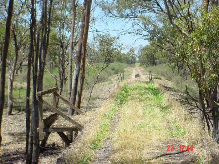 
The eastern end of the bridge, which still has a refuge for line workers.
