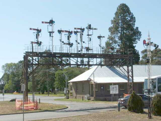 The signal gantry erected in 1943 is the largest in the Southern Hemisphere Thanks to Southern Improvement Alliance (SIA) and Australian Rail and Track Corporation (ARTC) the gantry was saved for being demolished The majority of the bill to relocate the gantry was footed by ARTC.