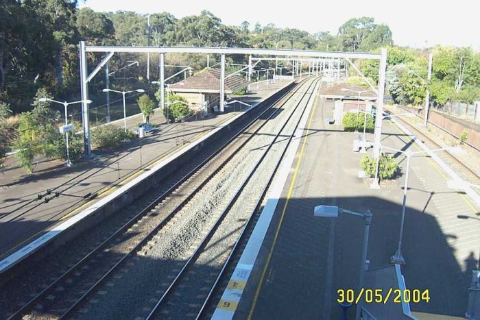 The view from Gordon Cresent looking back along the platforms towards West Ryde.