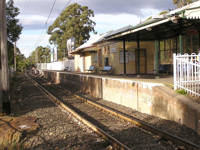 Dundas Station platform and building viewed from the pedestrian crossing at its southern (up) end.