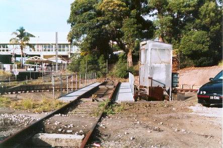 A view of Gosford turntable taken from then rail yard looking south towards
Gosford Station.
