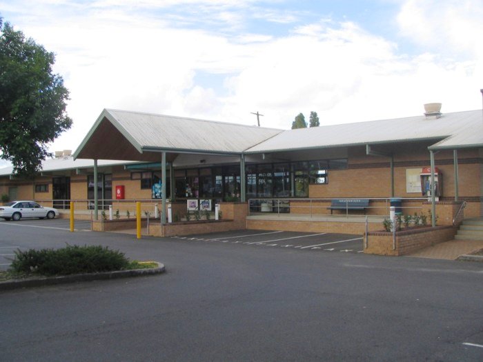 The entrance to the modern station building.