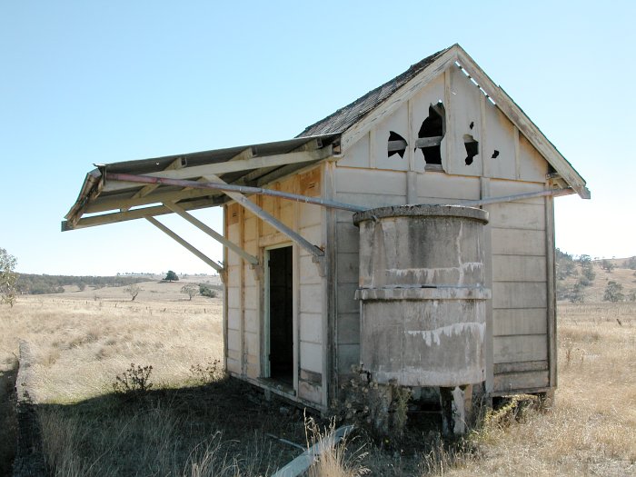 A side-on view of the standard Pc.1 concrete station building.