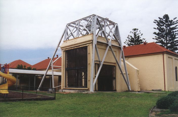 
The Upcast Shaft Headframe and the Winding Hall (behind) are preserved at
the one-time location of Lambton Colliery.
