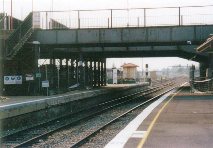 
A view of the down end of the platform showing construction work for the
"Easy Access" program.
