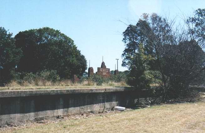 The old entrance to the racecourse can been seen behind this north looking
view of the platform.
