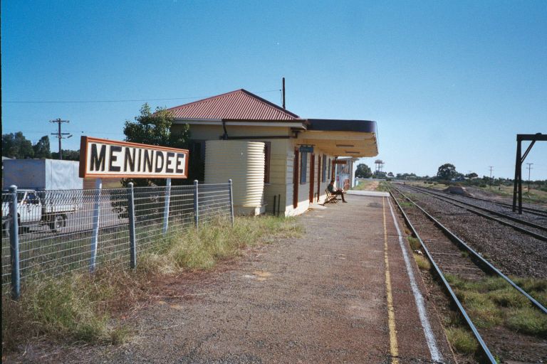 
The view along the platform.
