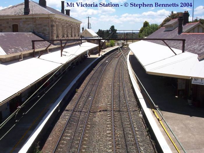 
The view from the overhead pedestrian bridge located towards the Sydney end
of Mt Victoria Station. The is the view looking towards Lithgow.
