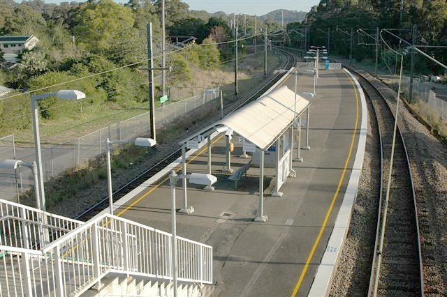 The view looking south towards Sydney along platform 2.