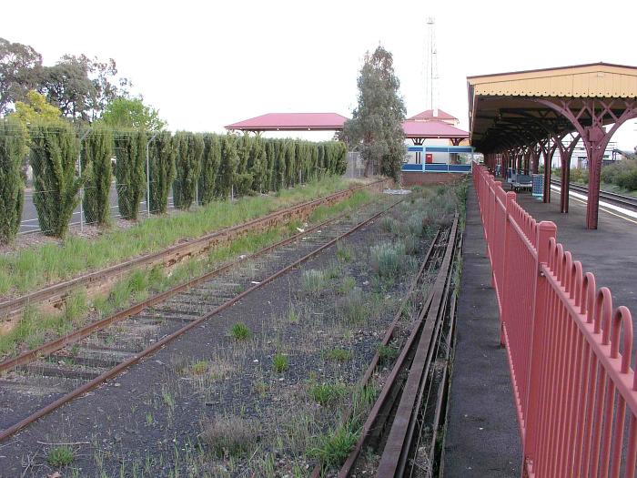 
The Back Platform road has been lifted, but the one-time Fruit Siding still
remains.  This is the view looking in the down direction.
