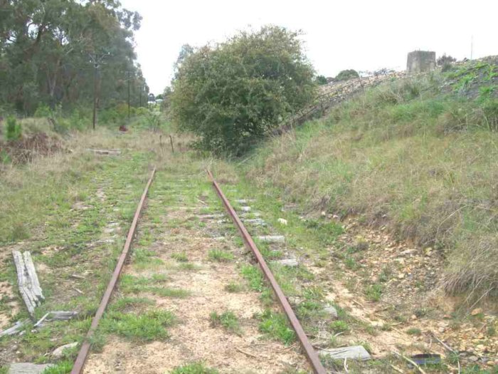 Looking towards Portland, above and to the right can be seen the base and ladder for the Portland Home signal.