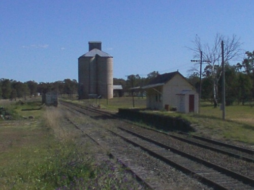 
The view up the line towards Binnaway.
