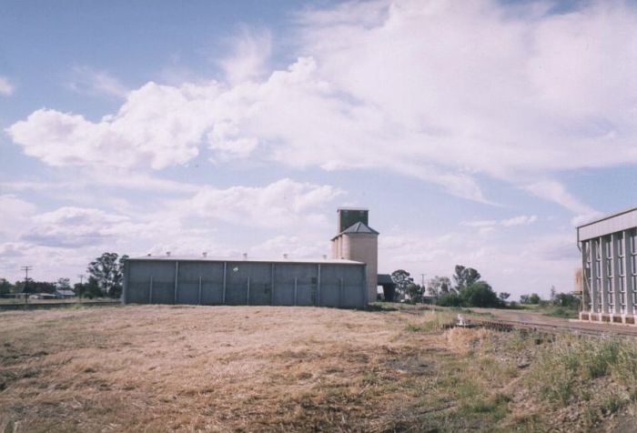 
The view looking north of the "D" type silo, between the loop and main lines.
