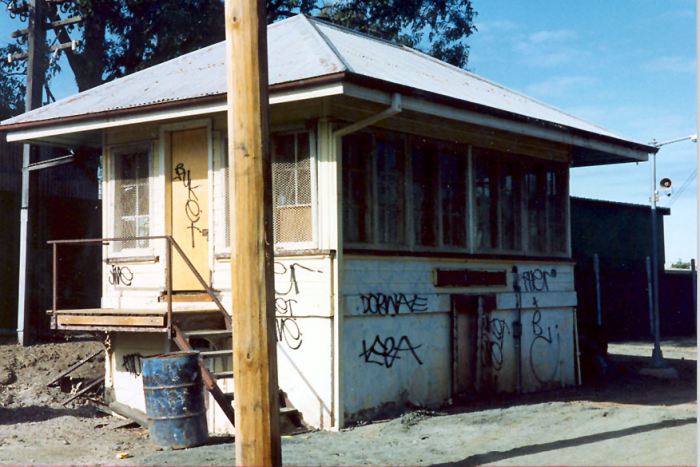 
Another view of the signal box.
