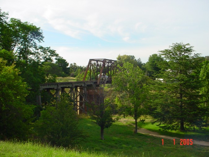 
The up end of the bridge over the Yass River.
