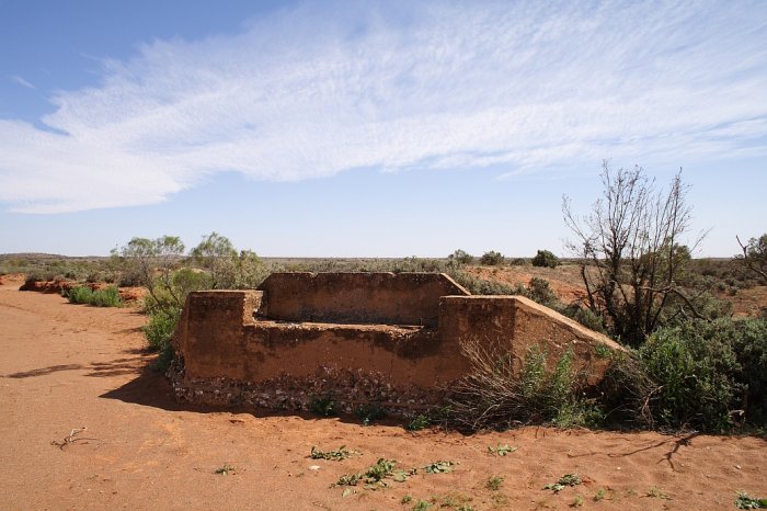 A bridge support just south of Tarrawingee.