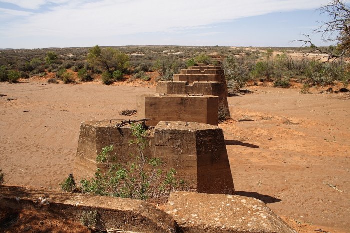 1The last large bridge before you enter Tarrawingee Yard. This is the view looking towards Broken Hill.