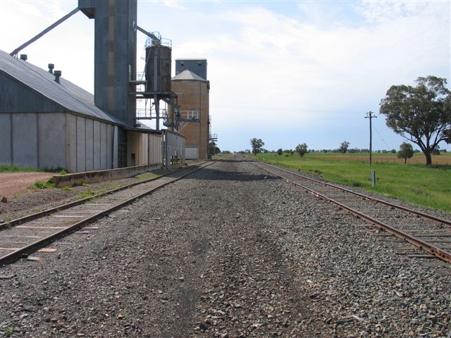 The view looking back up the line in the direction of Tottenham.