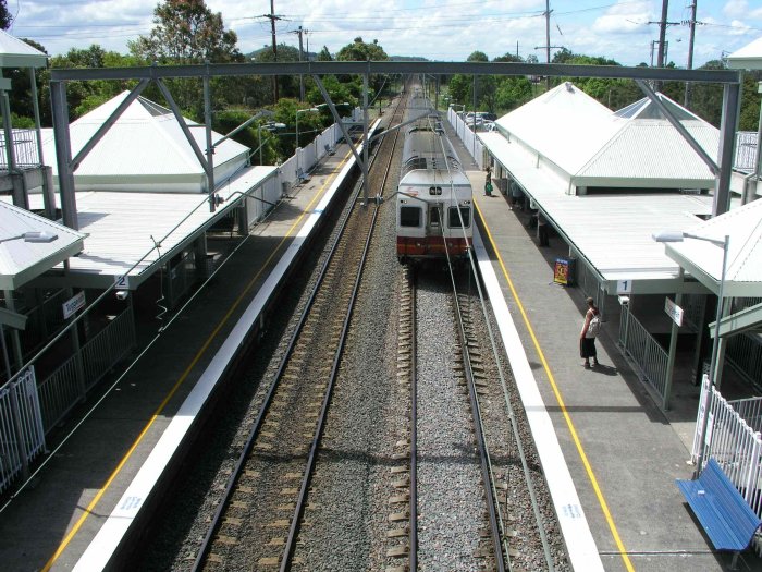  The view looking north along the platforms towards Newcastle.