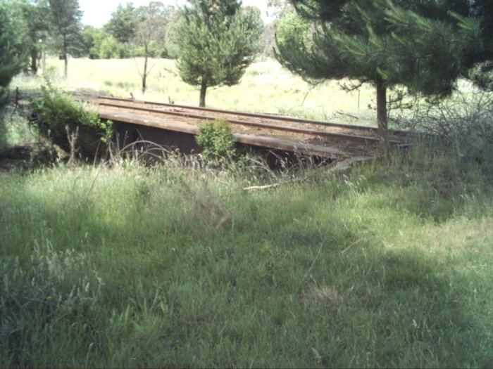 The turntable still appears in good condition.