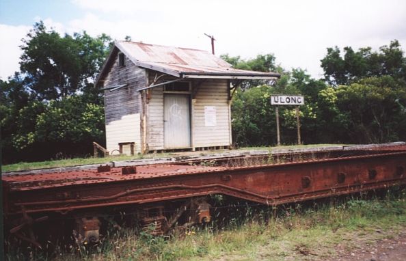 
Ulong station still sports its small shelter and nameboard.
