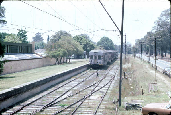 1986 sees a double deck suburban on the Racecourse mid week special.